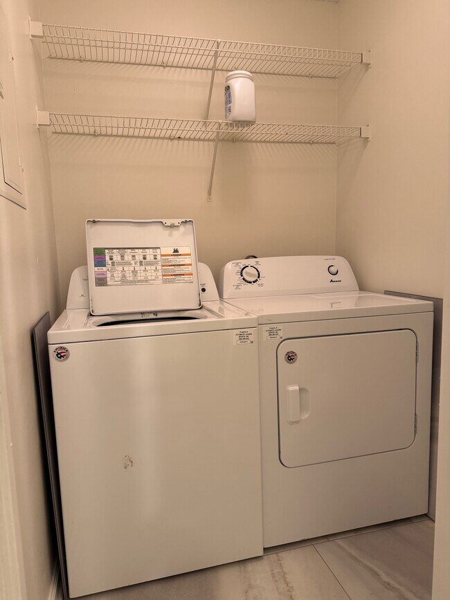 Building Photo - 11 Hamiltons Bay Ct