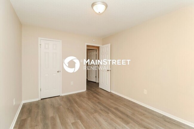 Building Photo - 4 Bedroom Pet-Friendly Home in Horn Lake, MS with Main Street Renewal
