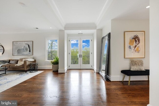 Building Photo - 9884 River Chase Way