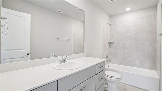 Building Photo - 408 Blanton St