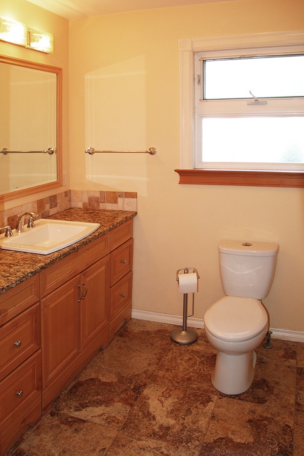 Building Photo - 11912-11911 11th Pl SW