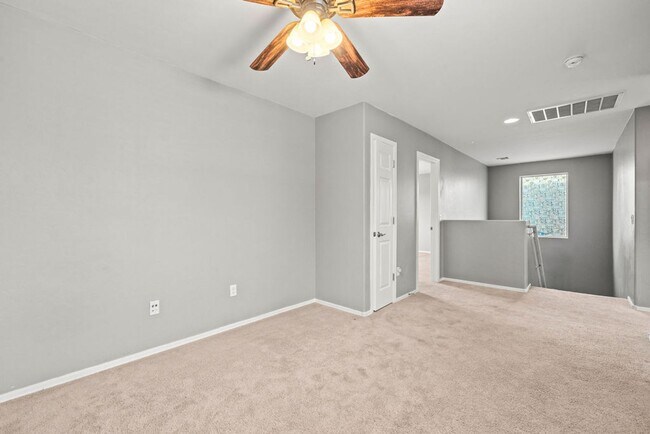 Building Photo - Welcome to Rancho Sahuarita!