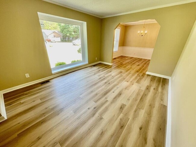 Building Photo - 13004 Astalot Dr SE