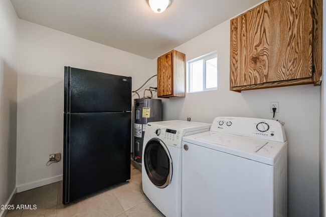 Building Photo - 7208 W Vogel Ave