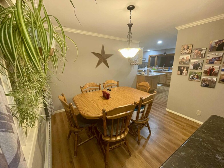 Building Photo - 1447 Stead Dr