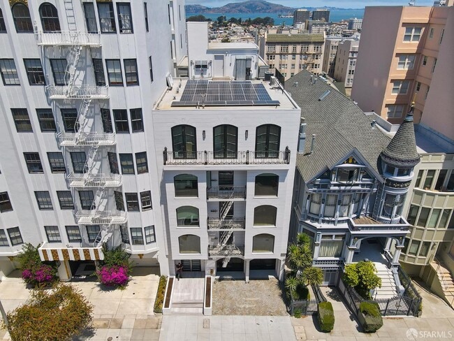 Building Photo - 1856 Pacific Ave