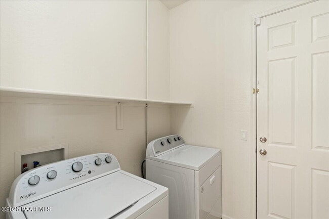 Building Photo - 6759 E Devon Ct