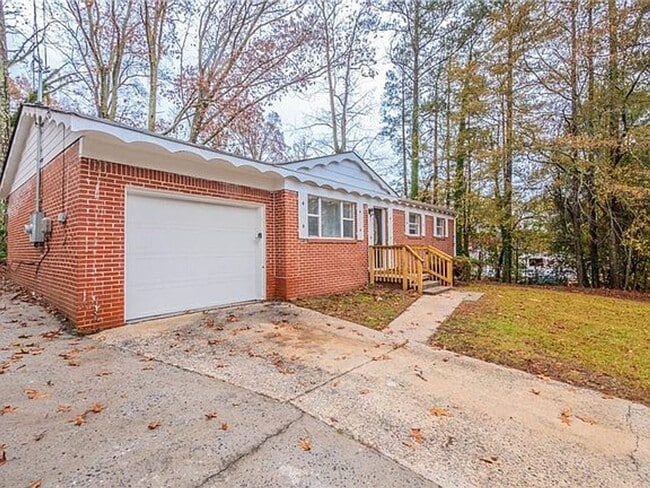 Building Photo - 1410 Willow Dr