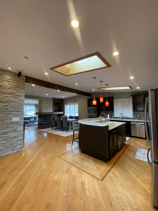 Building Photo - 4735 Locust Ave