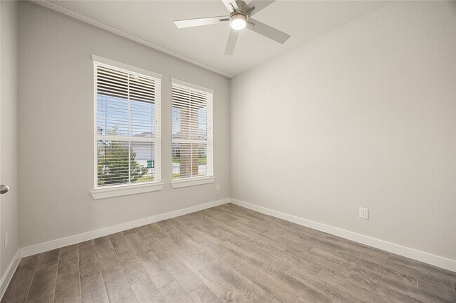 Building Photo - 27118 Peaceful Cv Dr