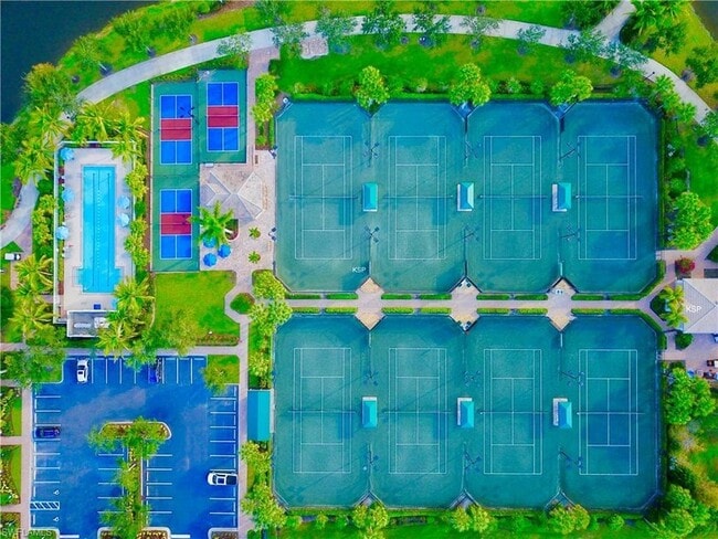 Building Photo - 28329 Moray Dr