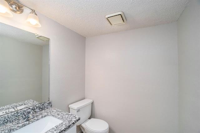 Building Photo - 3301 Aurora St