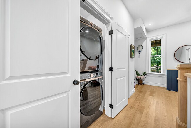 Building Photo - 57 Grampian Way