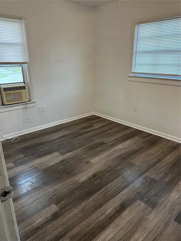 Building Photo - 1109 Willow Ave