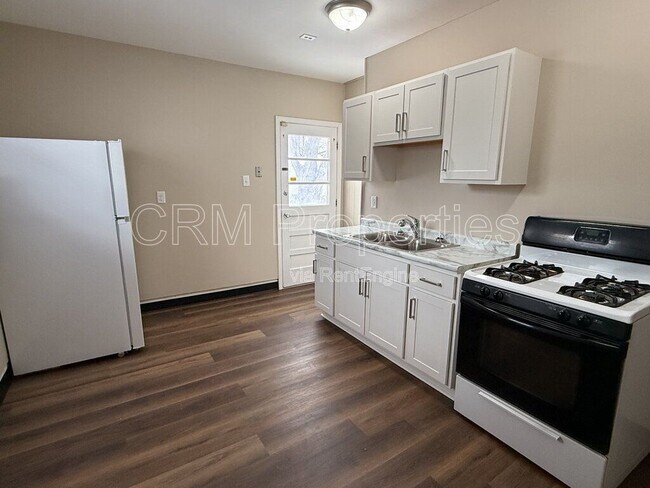 Building Photo - 7134 E 18th St