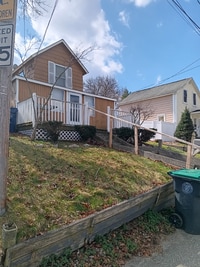 Building Photo - 44 Rock Ave