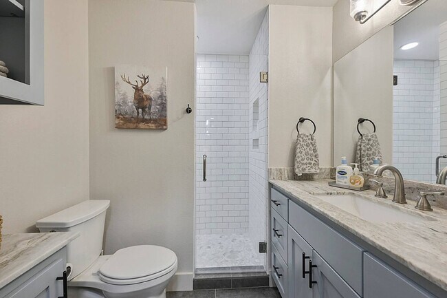 Building Photo - 5472 Andert Rd