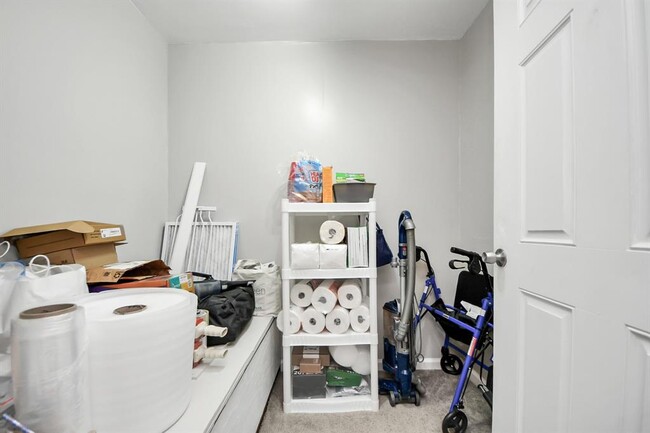 Building Photo - 2402 Bammel Timbers Ln