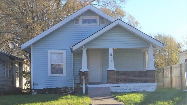 Primary Photo - 527 N Bradley Ave