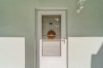 Building Photo - 1706 Belleair Forest Dr