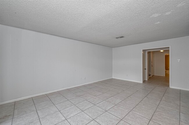 Building Photo - 14179 Misty Meadow Ln