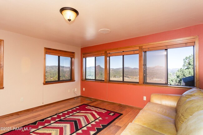 Building Photo - 1109 Northwood Loop