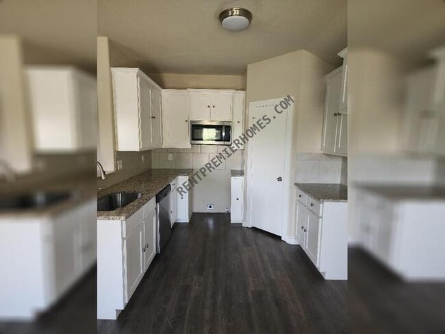 Building Photo - 4225 Andrea Ln