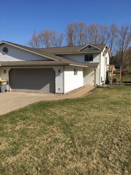 Exterior - Twin Home - W6040 Bucklin Rd