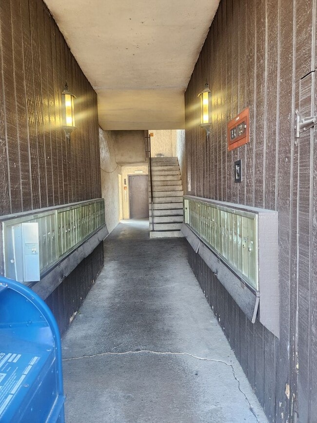 Building Photo - Charming 1 bedroom 1 bath condo in St. Matthews!!