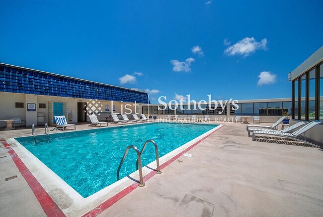 Building Photo - Villa on Eaton Square #1410 | Honolulu, HI