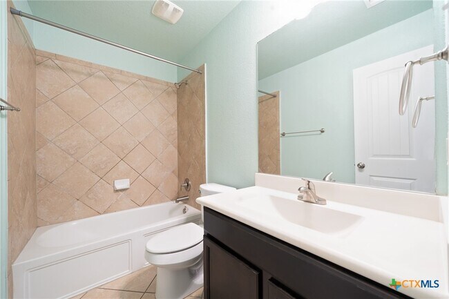 Building Photo - 3410 Cottonpatch Dr