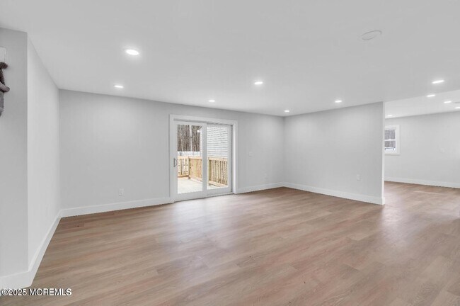 Building Photo - 23A Stoney Hill Rd