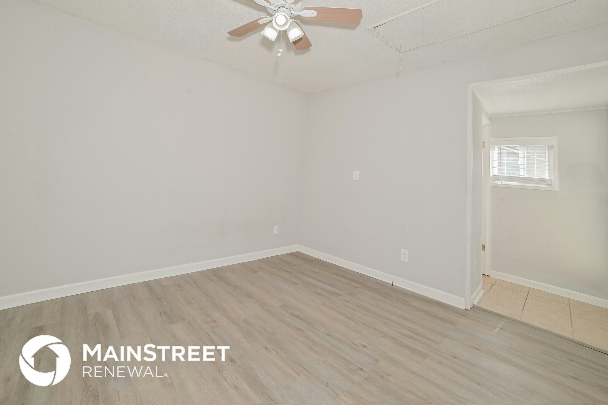 Building Photo - 2305 Ridgecrest Dr