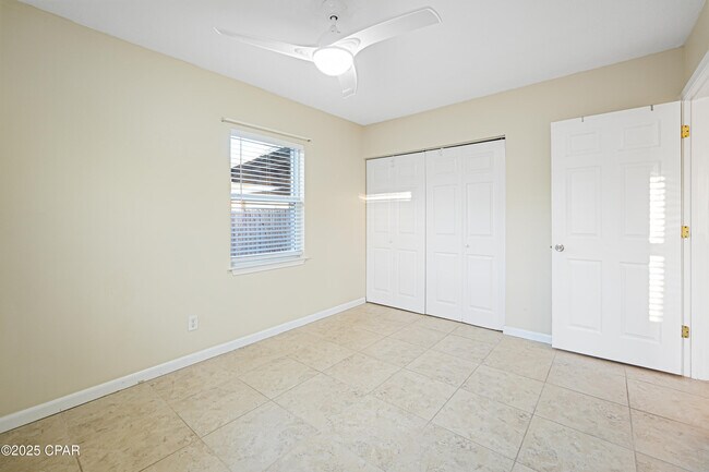 Building Photo - 1504 W 13th St