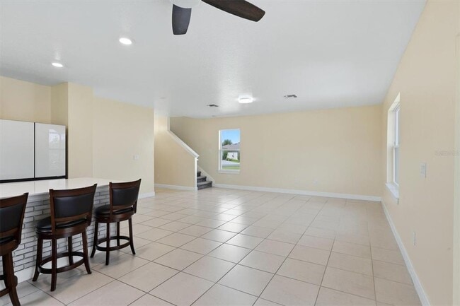 Building Photo - 9108 Royal River Cir