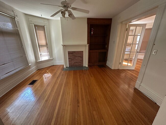 Building Photo - North Campus OSU Single Family Home with 2...