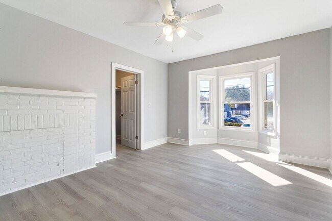 Building Photo - 210 Roanoke St