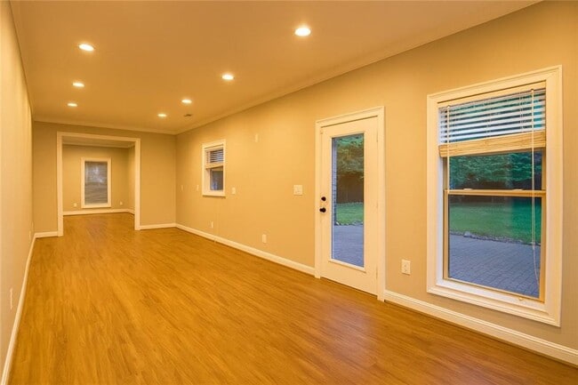 Building Photo - 3426 Jamont Blvd