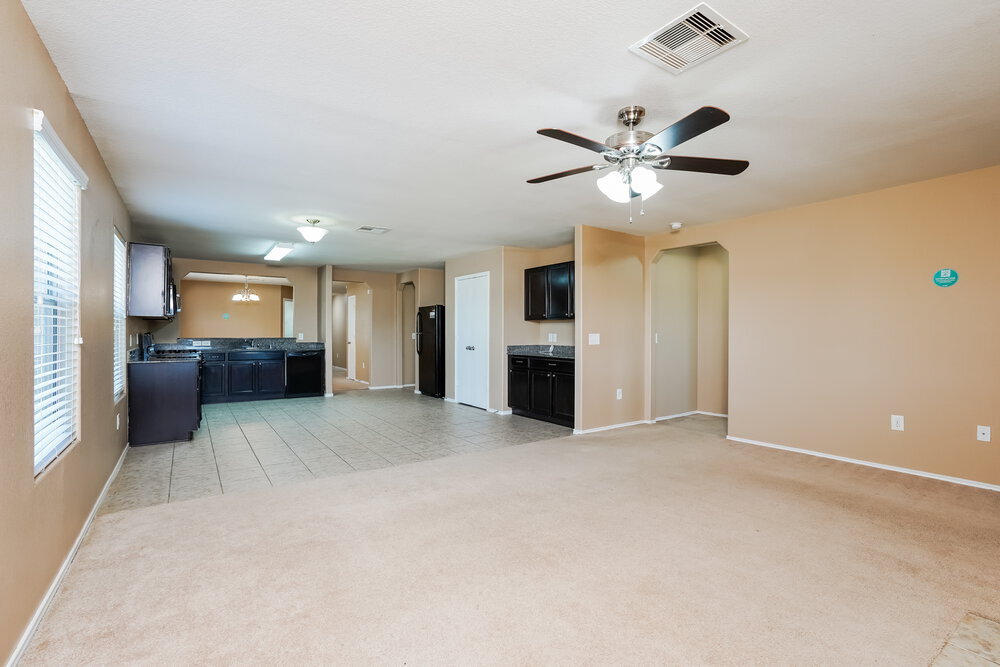 Building Photo - 21370 Beacon Springs Lane