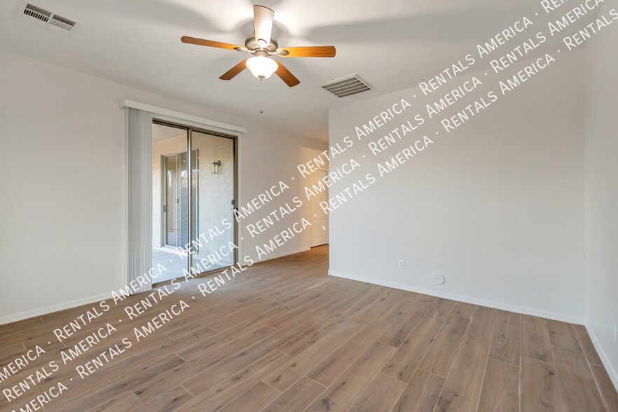 Building Photo - 1278 W Stephanie Ln