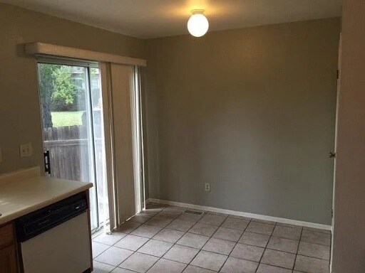 Building Photo - 4665 S Dillon Ct