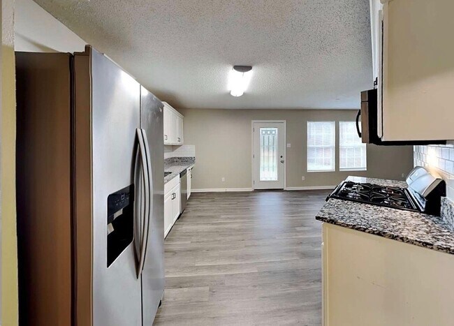 Building Photo - 1596 Matthew Allen Cir