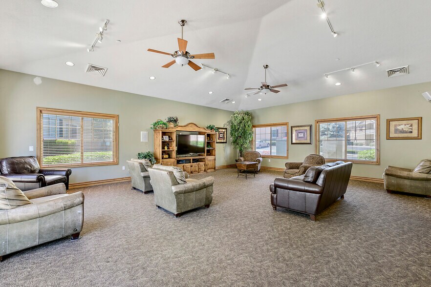 Building Photo - 1104 Meadow Fork Rd #9