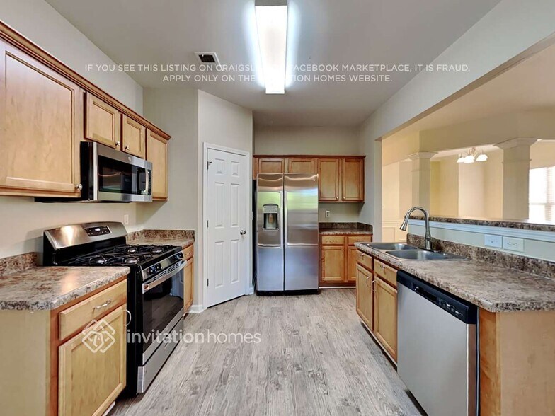 Building Photo - 447 Grenier Terrace NE