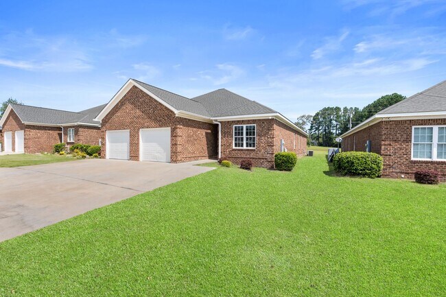 Building Photo - 108 Ledbury Cove