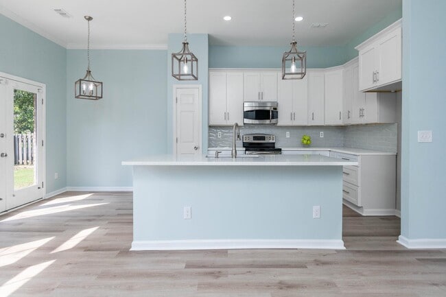 Building Photo - 9300 Greythorne Way