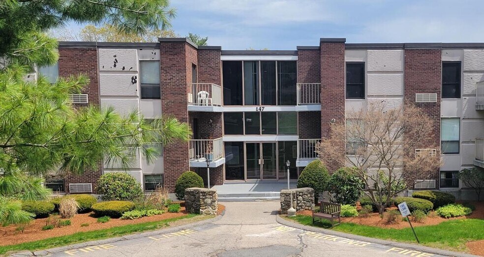 Main entrance - 147 Turner Rd