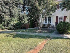 Building Photo - 30 Old Mill Bottom Rd N