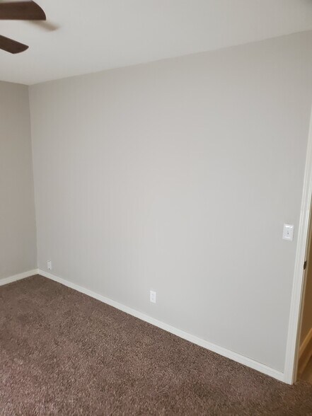 Building Photo - 826 Hardy Springs Cir