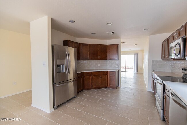 Building Photo - 9013 N 14th St